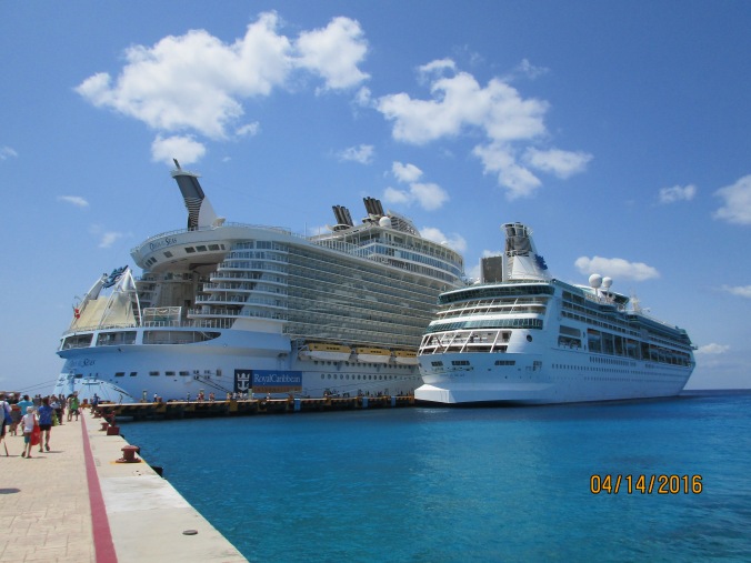 Oasis of the Sea's (on the left) compared to another cruise ship.